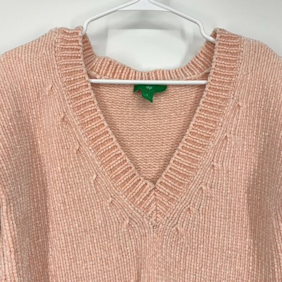 Dip Sweater Womens Size Small Pink V Neck Soft Chenille Pullover Long Sleeve - Picture 2 of 9